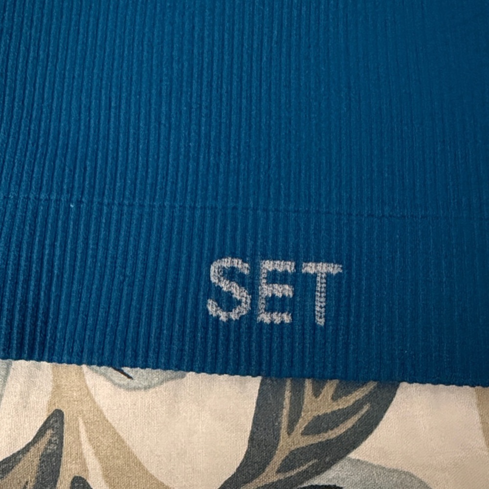 SET ACTIVE Sculptflex One-Shoulder Crop Teal Top (538) - Picture 3 of 4